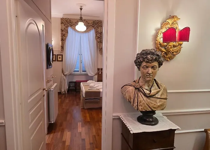 Chez Oriana Termini St Homestay *