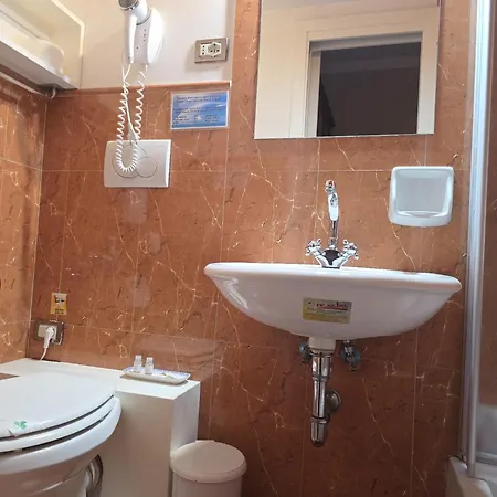 Chez Oriana Termini St 홈스테이 로마